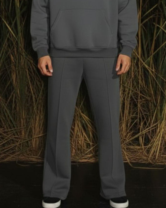 Essential Flare Pants